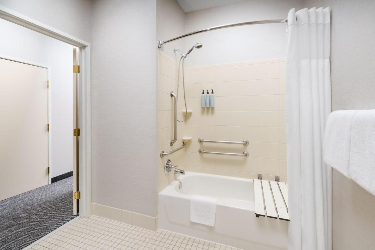 Hotel Courtyard By Marriott Sacramento Folsom Exterior foto